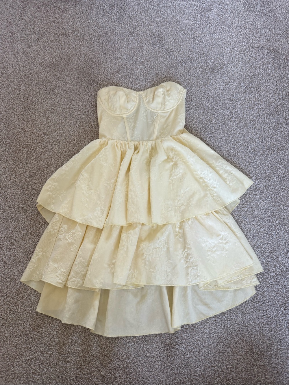 Lucy in the Sky yellow dress, size xs